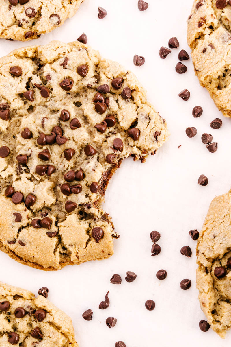 copycat hardee's chocolate chip cookies with a bite