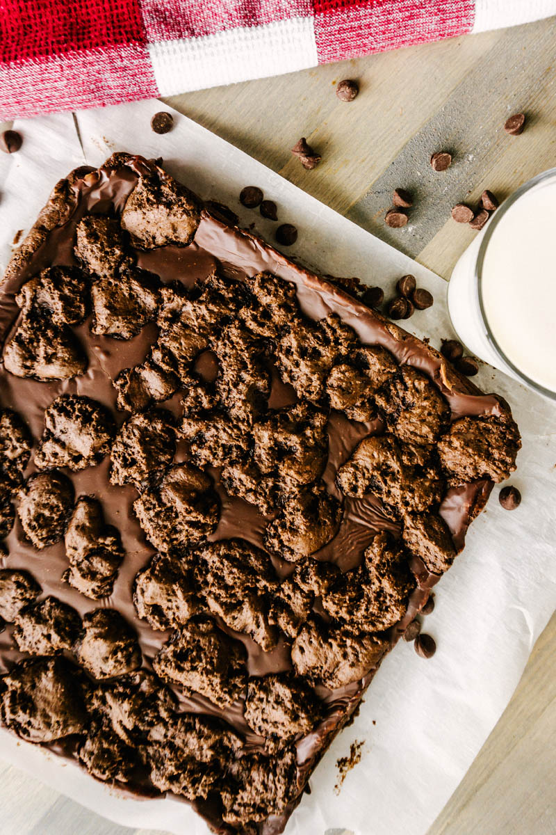 chocolate lava cake bars out of pan