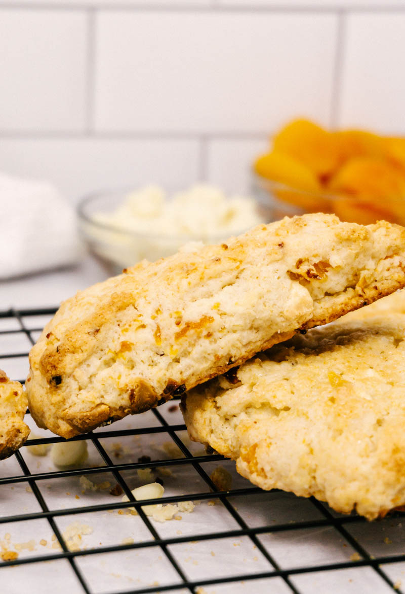 apricot white chocolate scones layed on cooling wire rack