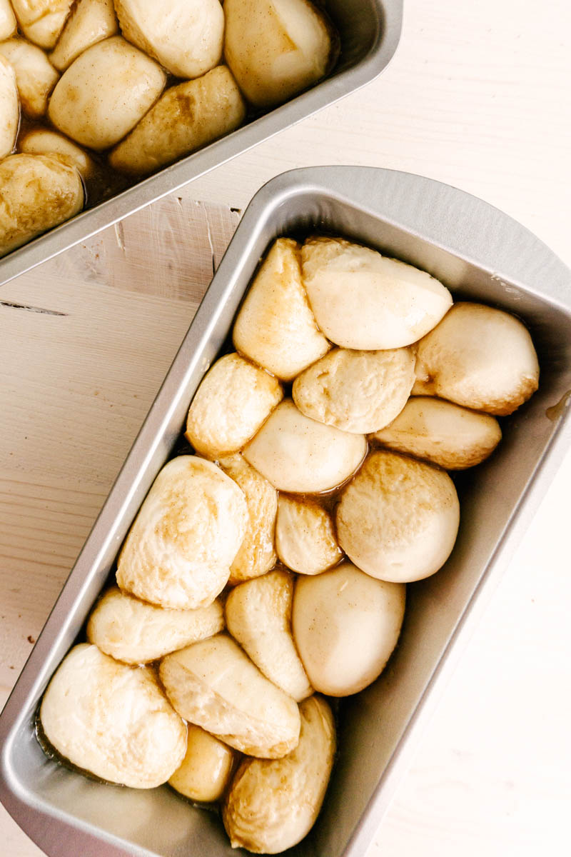 easy monkey bread rolls in pan